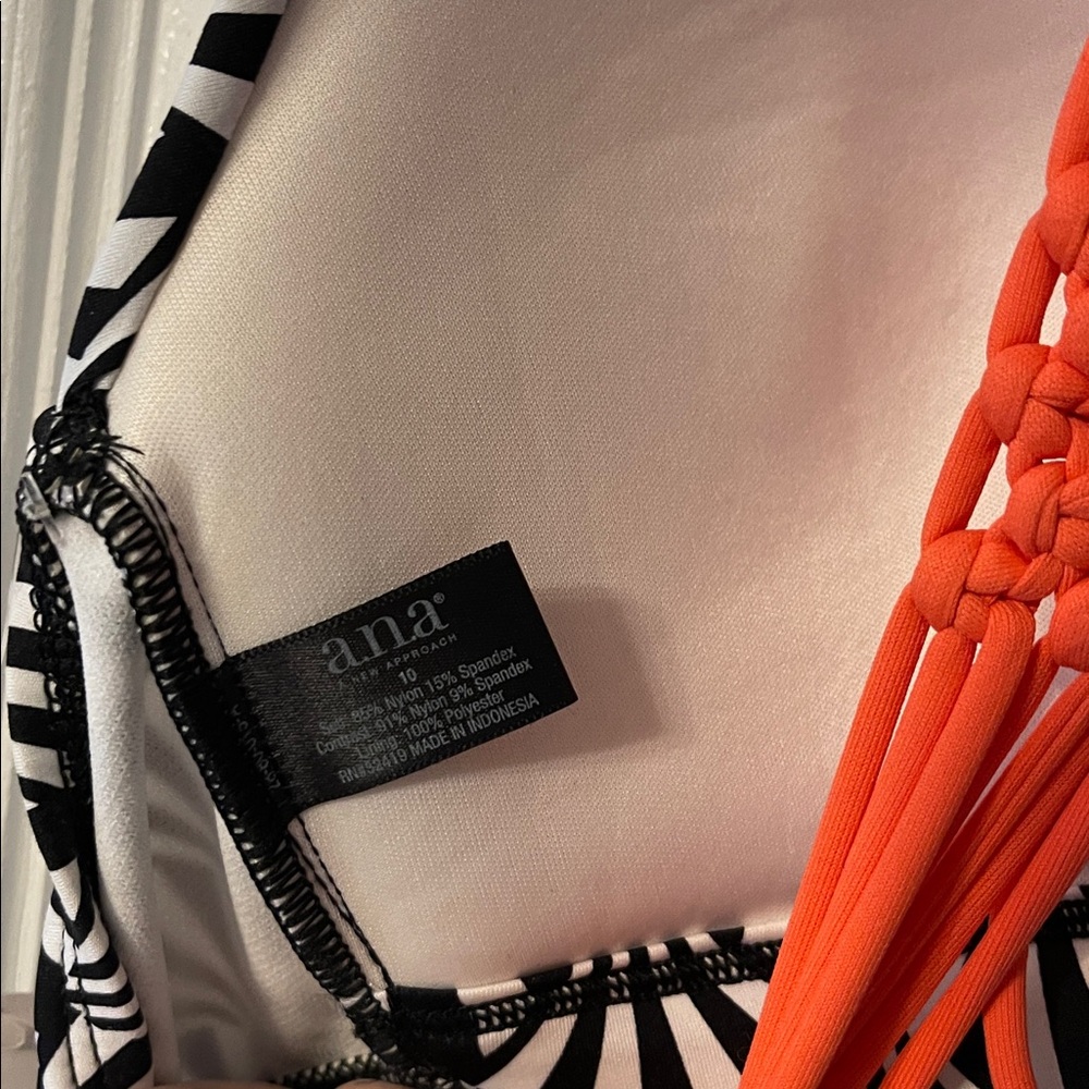 New Women’s Bikini Top - Picture 6 of 6